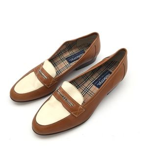 Vintage Burberry's Women's Leather Flat 7 1/2